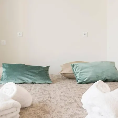 Studio With Garage - Liberdade 40 - Wi-fi & A/c Apartamento *