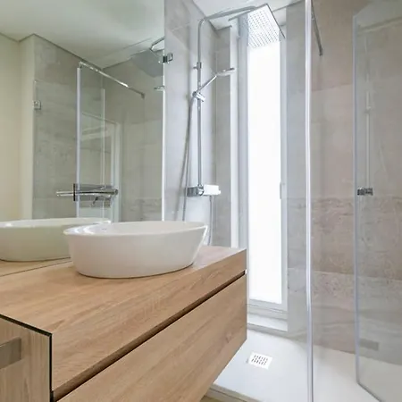 Apartment Studio With Garage - Liberdade 40 - Wi-fi & A/c Lisbon